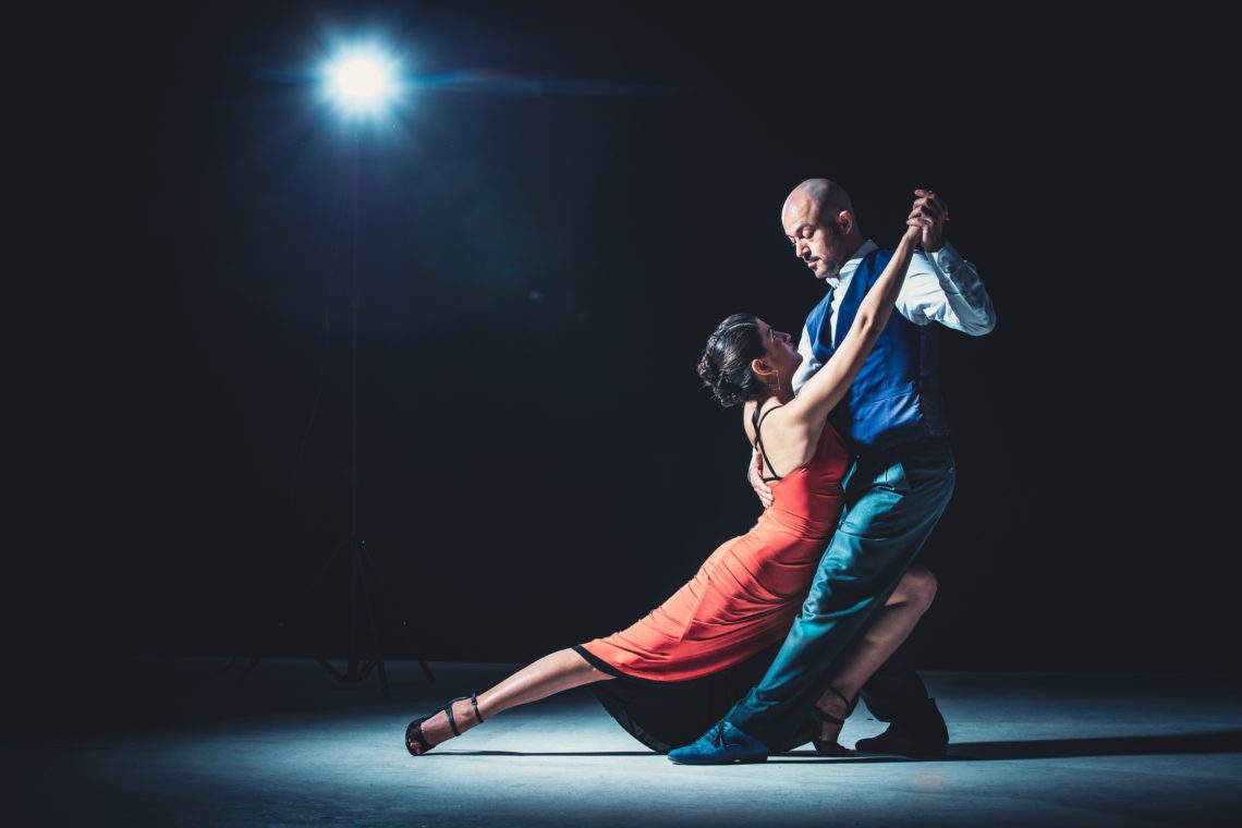 RadioMarocCulture Woman And Man Dancing Under Light 2188012